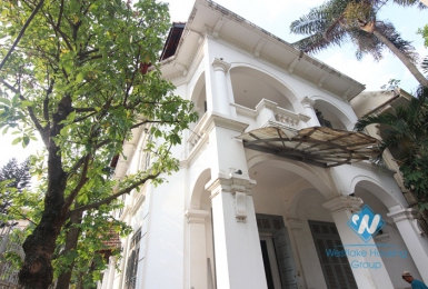 Charming villa/house for rent in Tay Ho district, Ha noi